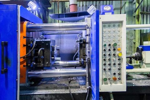 Discover Injection Moulding Machines: Key Features and Industry Applications