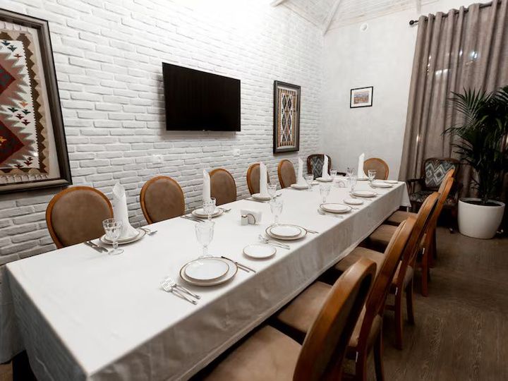 Modern Extendable Dining Tables: Expert Guide, Design Hacks & Inspiration