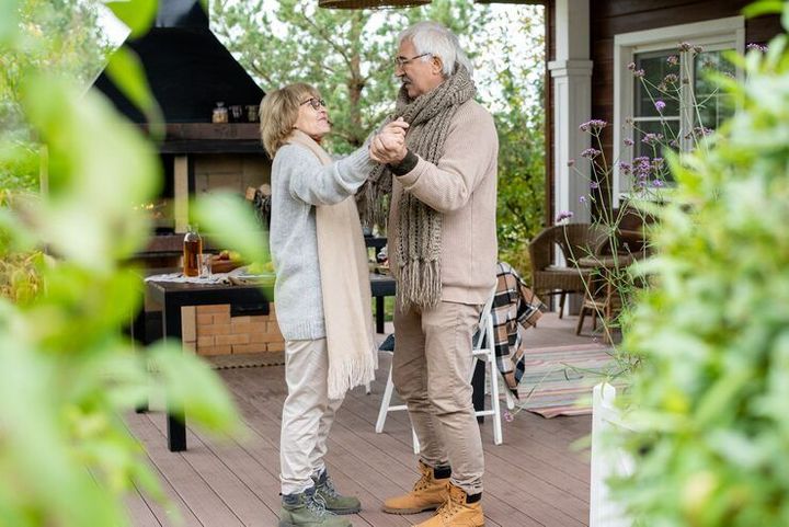 Granny Pods: The Modern Backyard Solution for Senior Living
