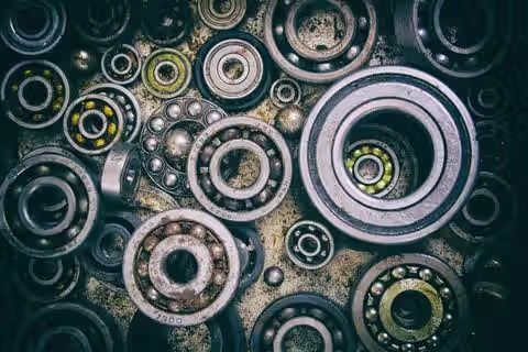 Guide To Industrial Bearings in Heavy Machinery: Types and Applications
